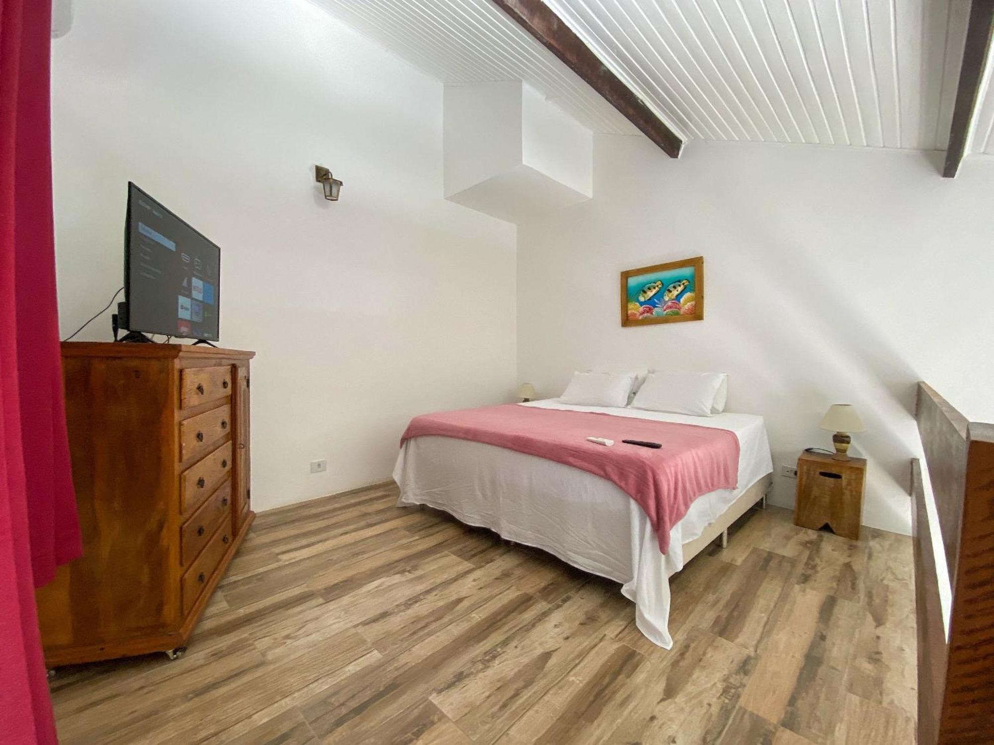 Villas & Residencial Tres Marias A 300 Mts Do Centro Historico פאראטי מראה חיצוני תמונה